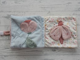 Little Dutch activiteitenboekje velours katoen roze Flowers & Butterflies