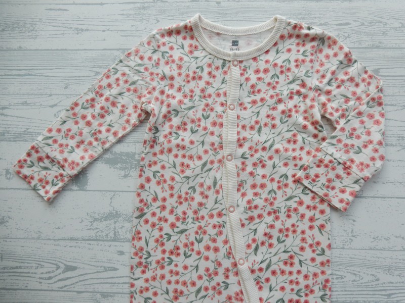 Hema jumpsuit pyjama tricot ecru roze groen bloemetjes maat 86-92