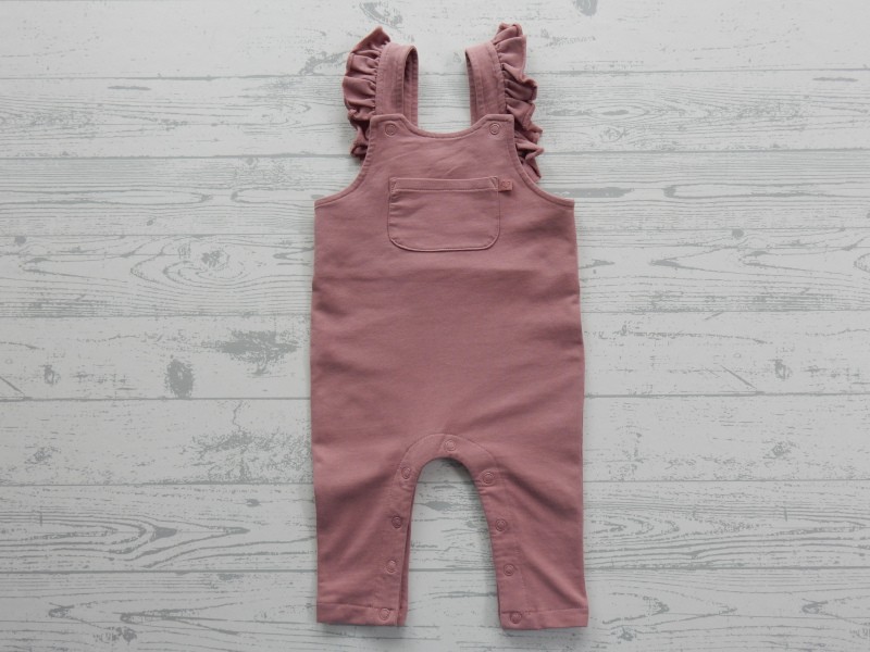 Newborn boxpak tuinbroek oudroze ruches maat 62