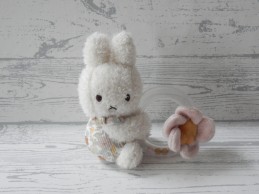 Nijntje Little Dutch ringrammelaar velours teddy vintage Little Flowers