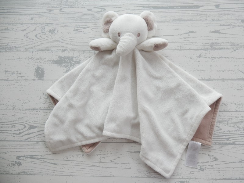 Primark Early Days knuffeldoek velours wit beige bruin Olifant