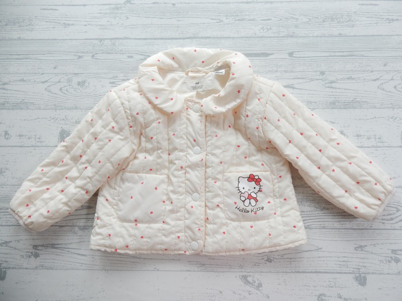 H&M jas doorgestikt jack room wit rood hartjes Hello Kitty maat 92