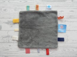 Snoozebaby knuffeldoek labeldoek velours grijs geruit Rabobank