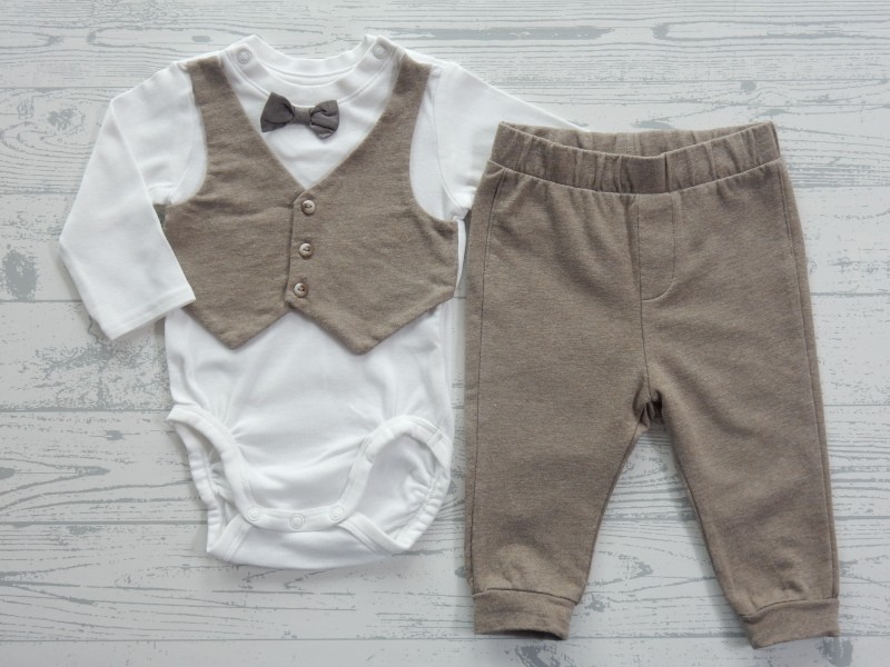 H&M 2 delig geklede set romper met gilet broekje wit bruin maat 62