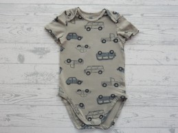 Hema romper korte mouw groen zwart grijs voertuigen maat 86-92