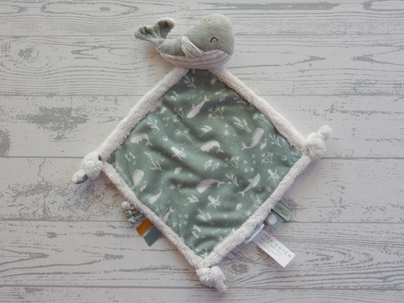 Little Dutch Tiamo knuffeldoek velours wit groen oceaan mint Walvis
