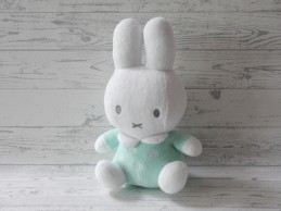 Nijntje knuffel rammelaar velours mint groen wit bloemetjes 33 cm