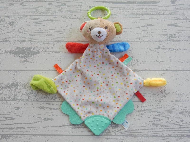 Clementoni knuffeldoek velours beige bruin rood blauw groen beer