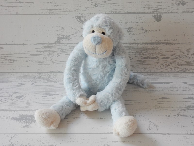 Funnies knuffel velours blauw wit slingeraap 35 cm