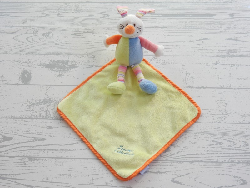Tiamo knuffeldoek velours groen oranje roze gestreept konijn Bets Bunny