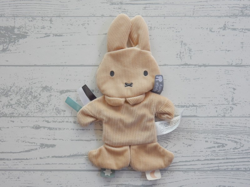 Nijntje knisperdoekje knuffeldoek ribstof beige