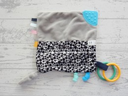Difrax knisperdoekje knuffeldoekje velours grijs ringen labels
