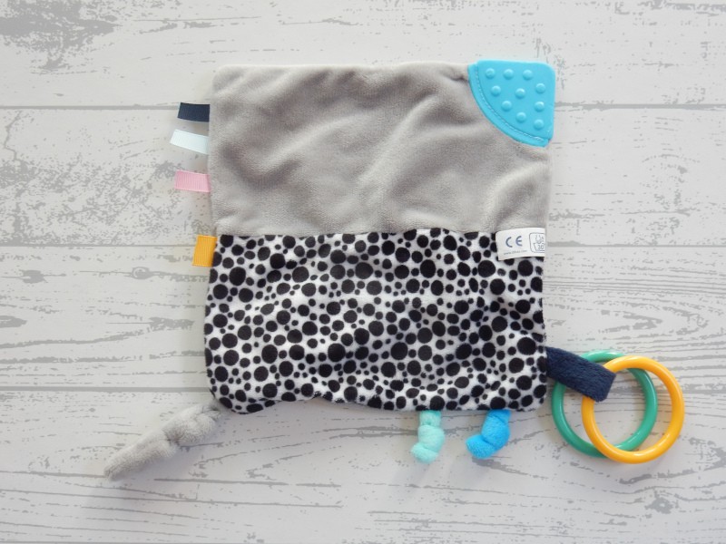 Difrax knisperdoekje knuffeldoekje velours grijs ringen labels