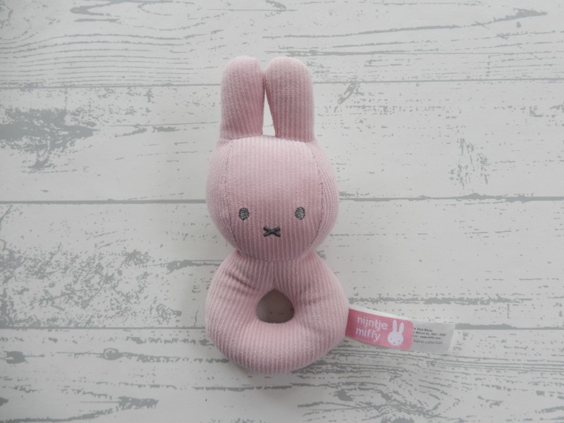 Nijntje knuffel rammelaar ribstof lichtroze Pink Rib
