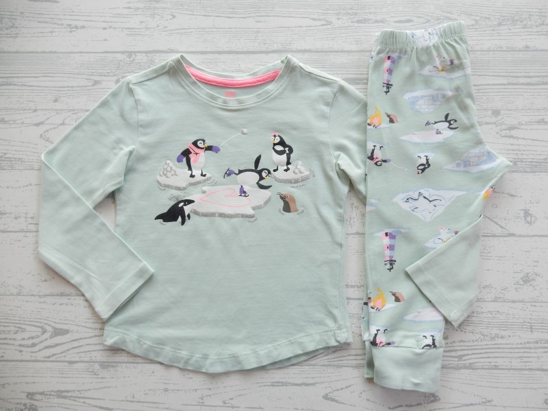 Hema pyjama tricot mint groen fel roze pinguins maat 86-92