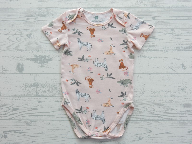 Hema romper korte mouw lichtroze jungle dieren maat 86-92