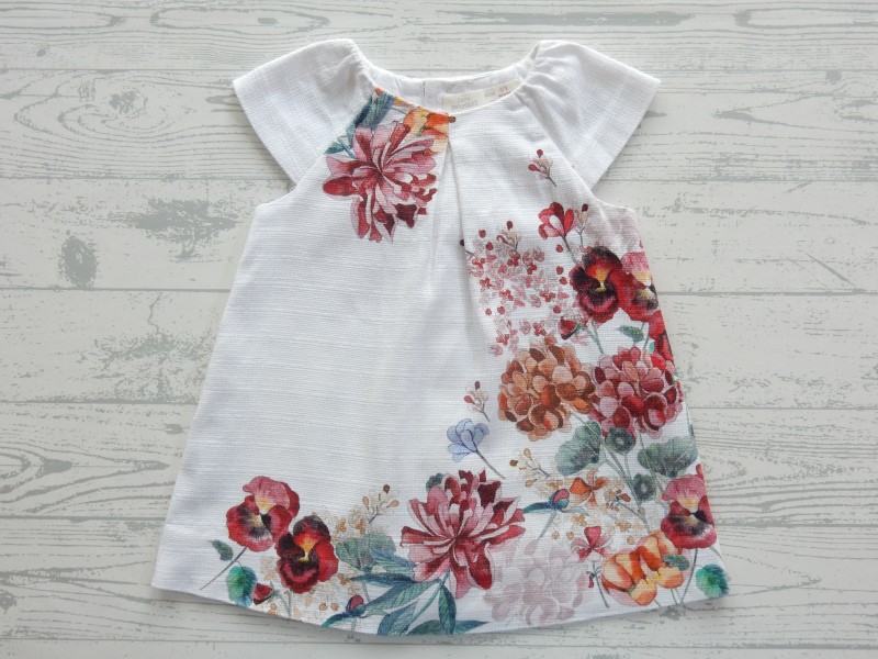 Zara baby jurk linnenlook wit rood groen bloemen maat 68-74